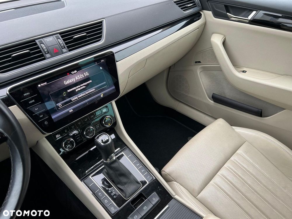 Skoda Superb 2.0 TDI 4x4 L&K DSG - 6