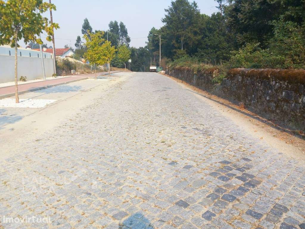 Lote para construção em Tamel (São Veríssimo) - Barcelos - Grande imagem: 5/5