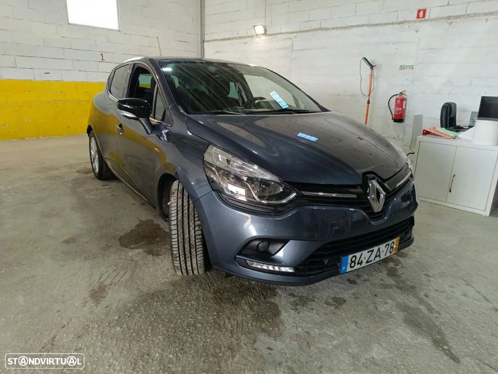 Renault Clio 0.9 TCe Limited Bi-Fuel - 4
