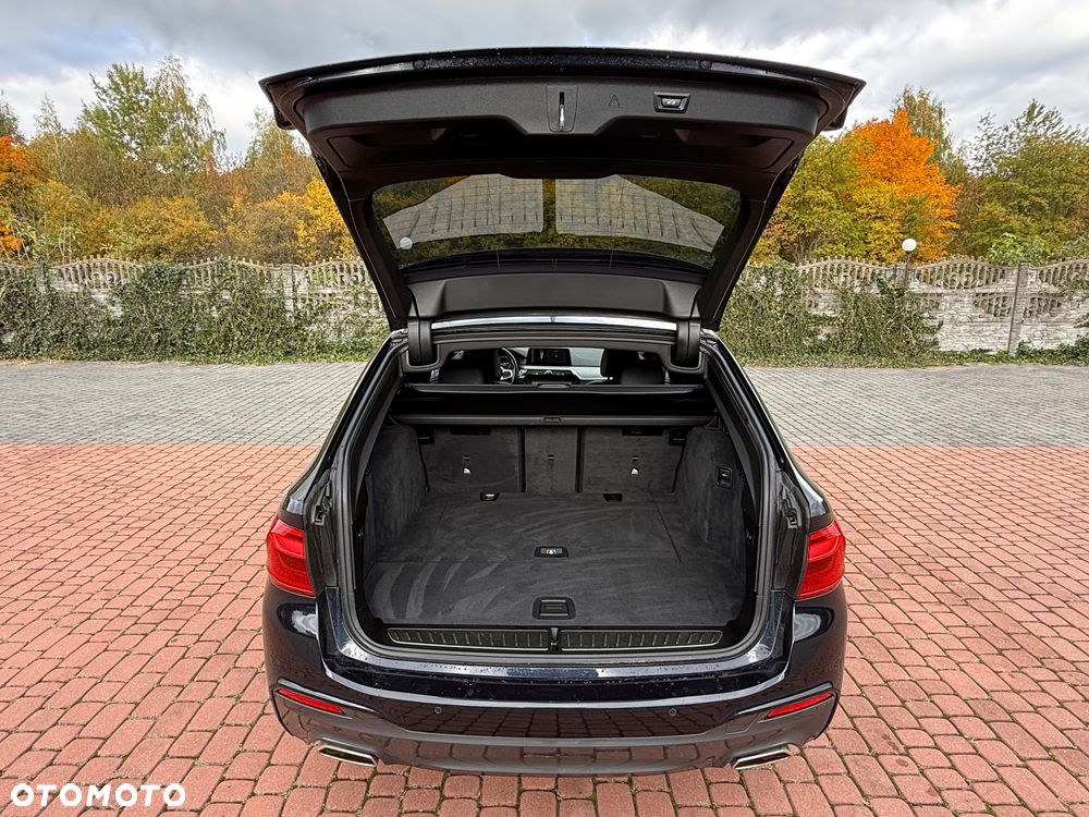 BMW Seria 5 520d Touring M Sport Edition - 22