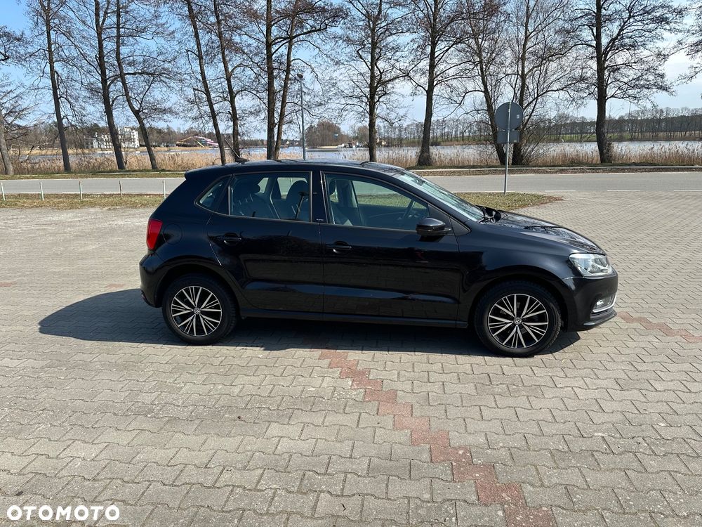 Volkswagen Polo 1.2 TSI Blue Motion Technology DSG Allstar - 4