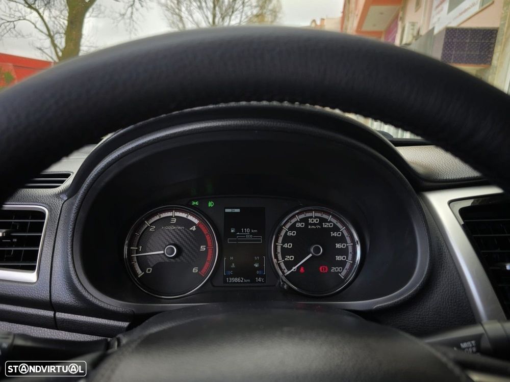 Mitsubishi L200 2.3 DI-D Strakar Club Evolution 4WD - 23