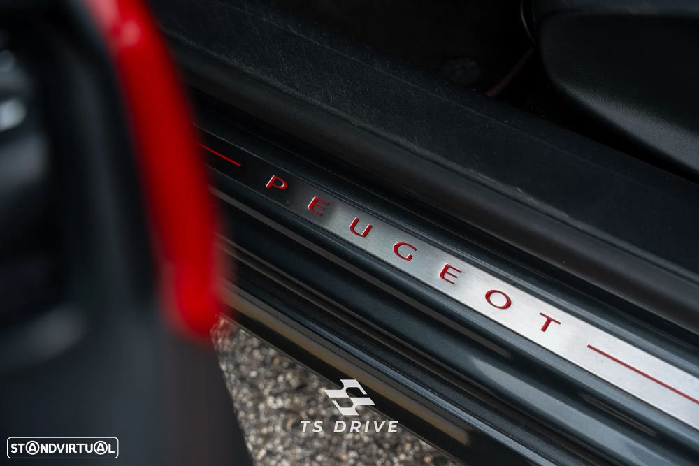Peugeot 208 GTI 200 THP - 20