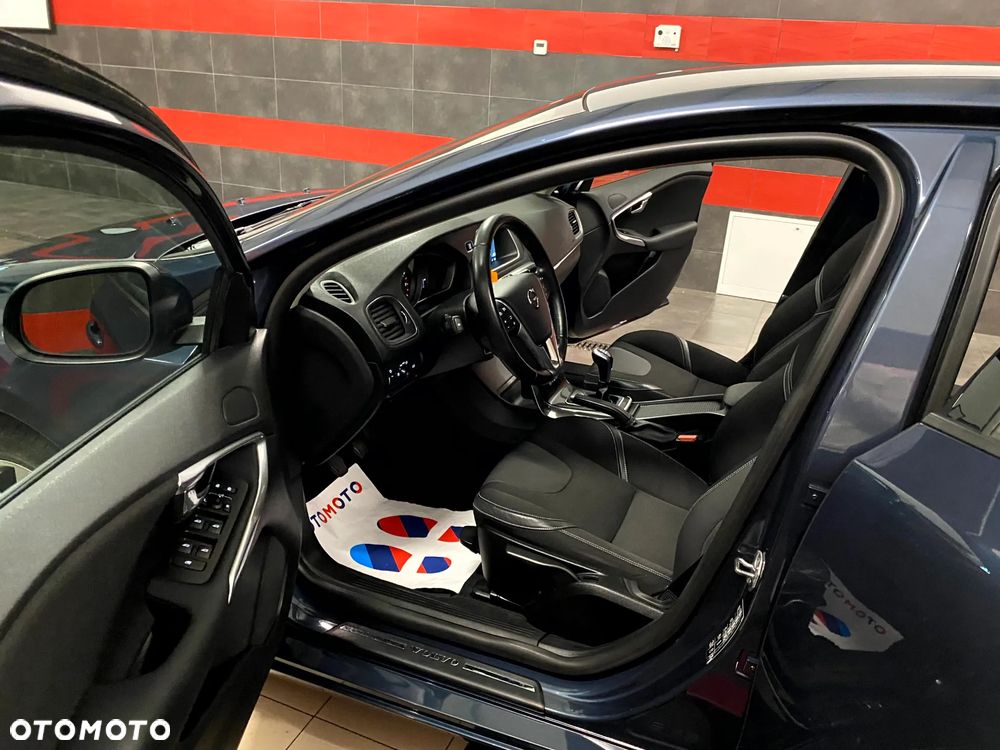Volvo V40 T2 Drive-E Momentum - 15