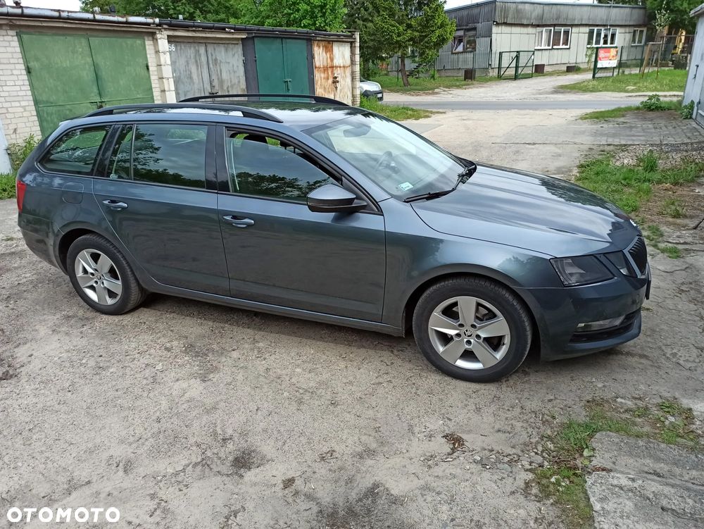 Skoda Octavia 2.0 TDI Ambition DSG - 3