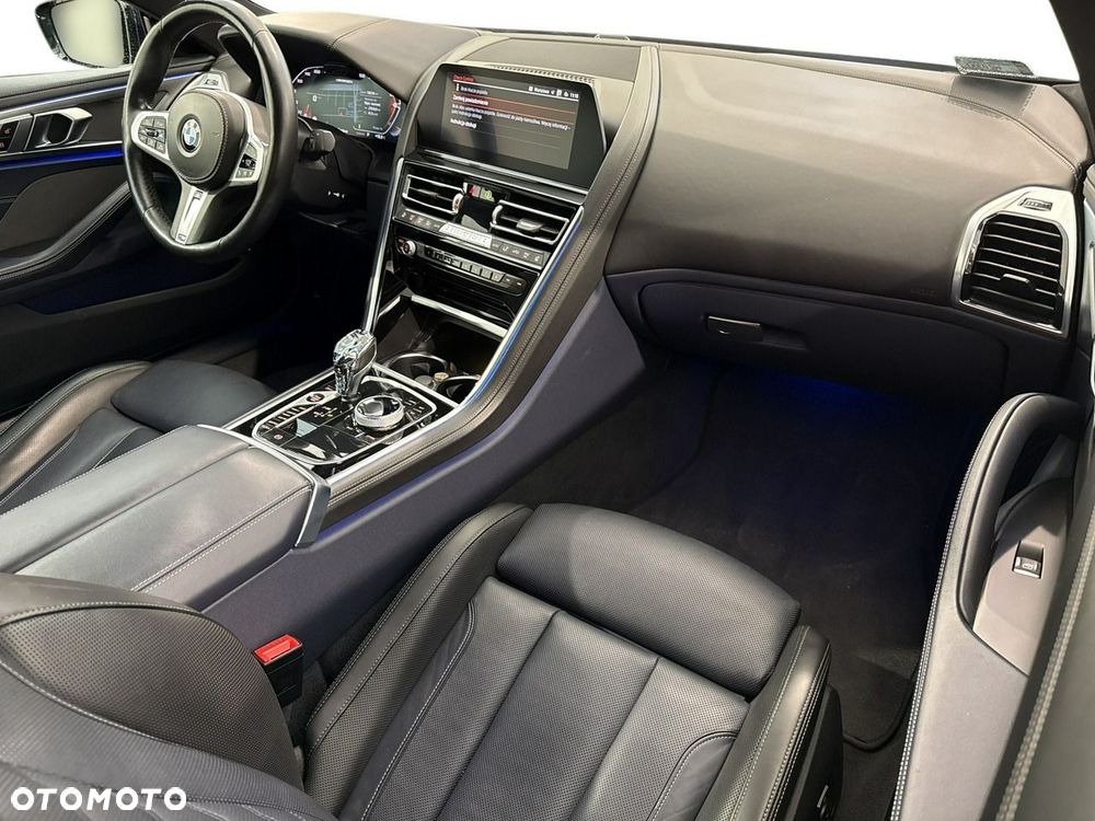 BMW Seria 8 - 15