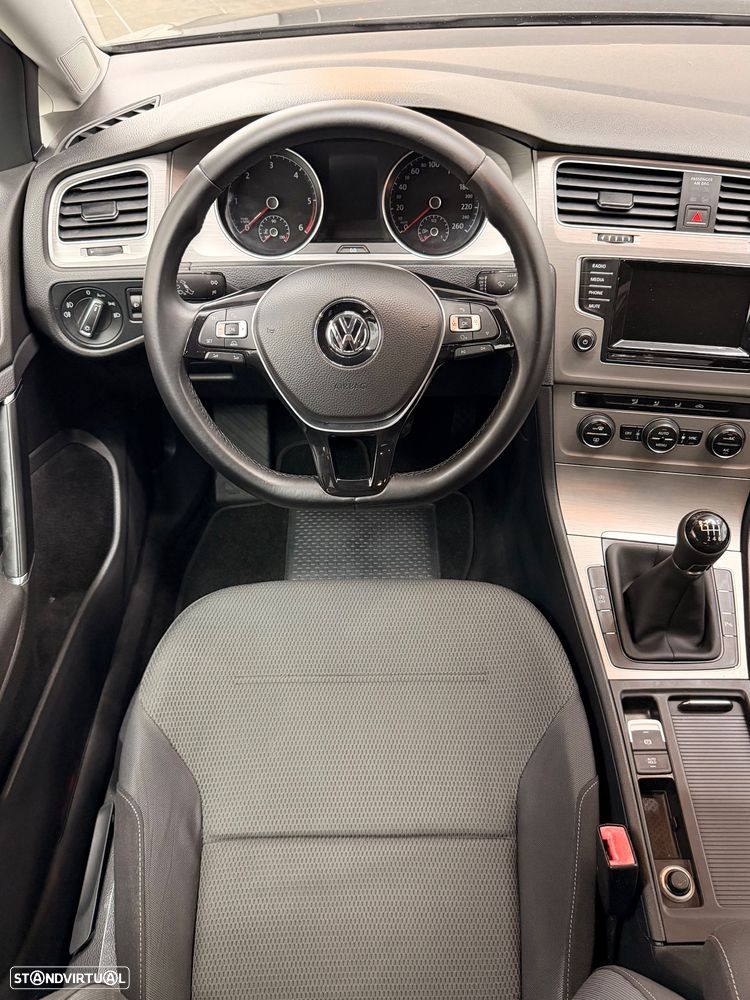 VW Golf 1.6 TDi BlueMotion Confortline - 36