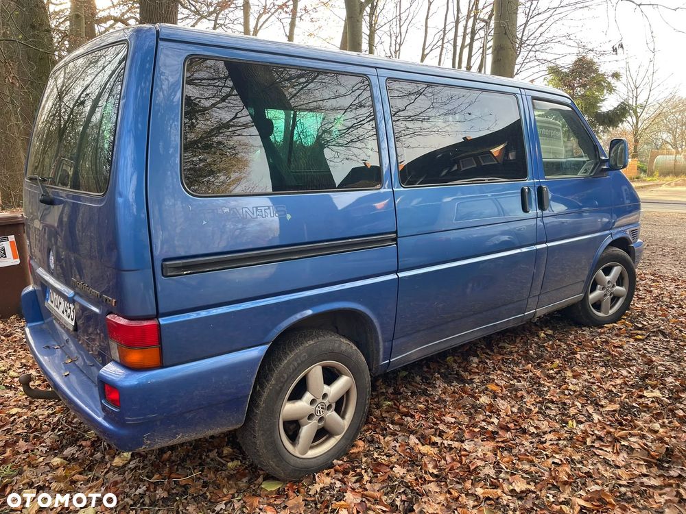 Volkswagen Multivan - 3
