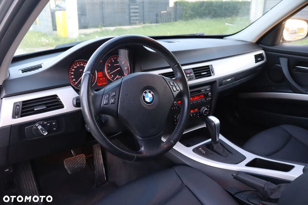 BMW Seria 3 - 13