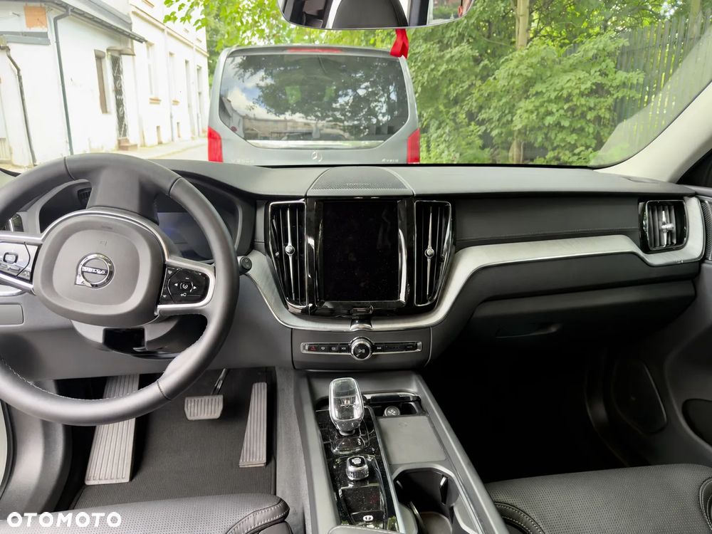 Volvo XC 60 B5 B AWD Ultra Dark - 6