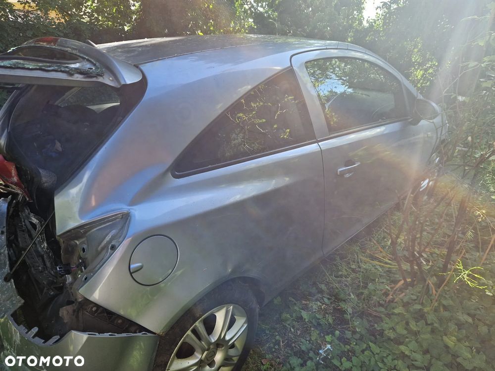 Opel Corsa - 3
