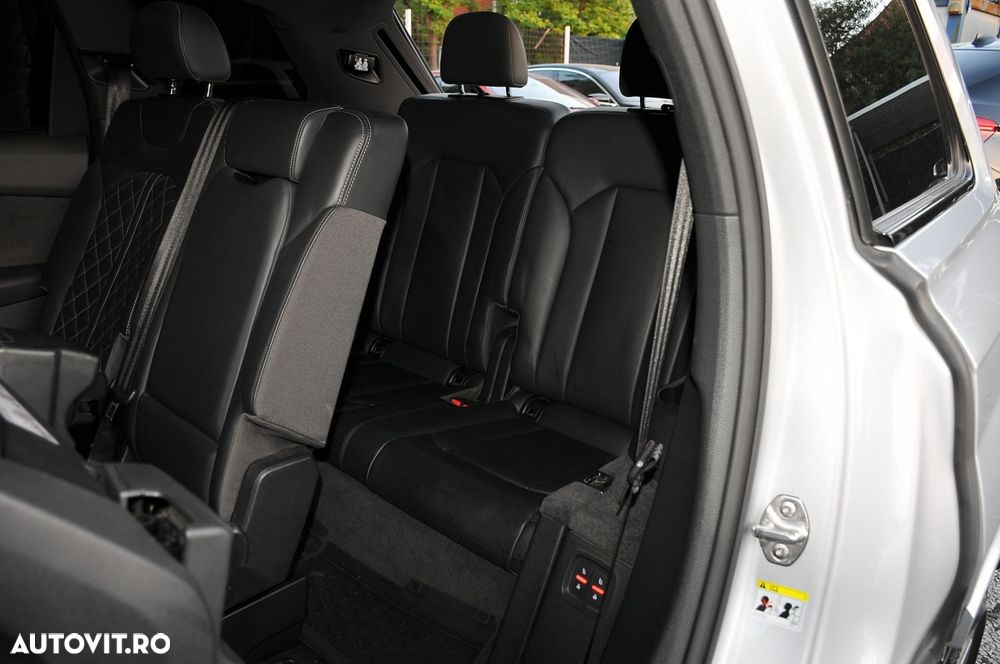 Audi Q7 3.0 50 TDI quattro Tiptronic S Line - 11