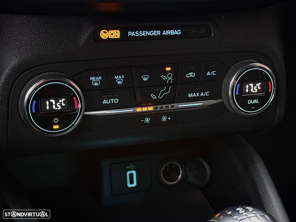 Ford Focus SW 1.0 EcoBoost ST-Line - 18