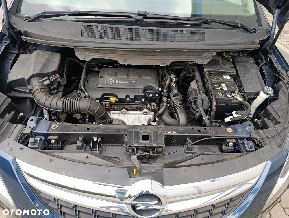 Opel Zafira 1.4 T Cosmo - 26
