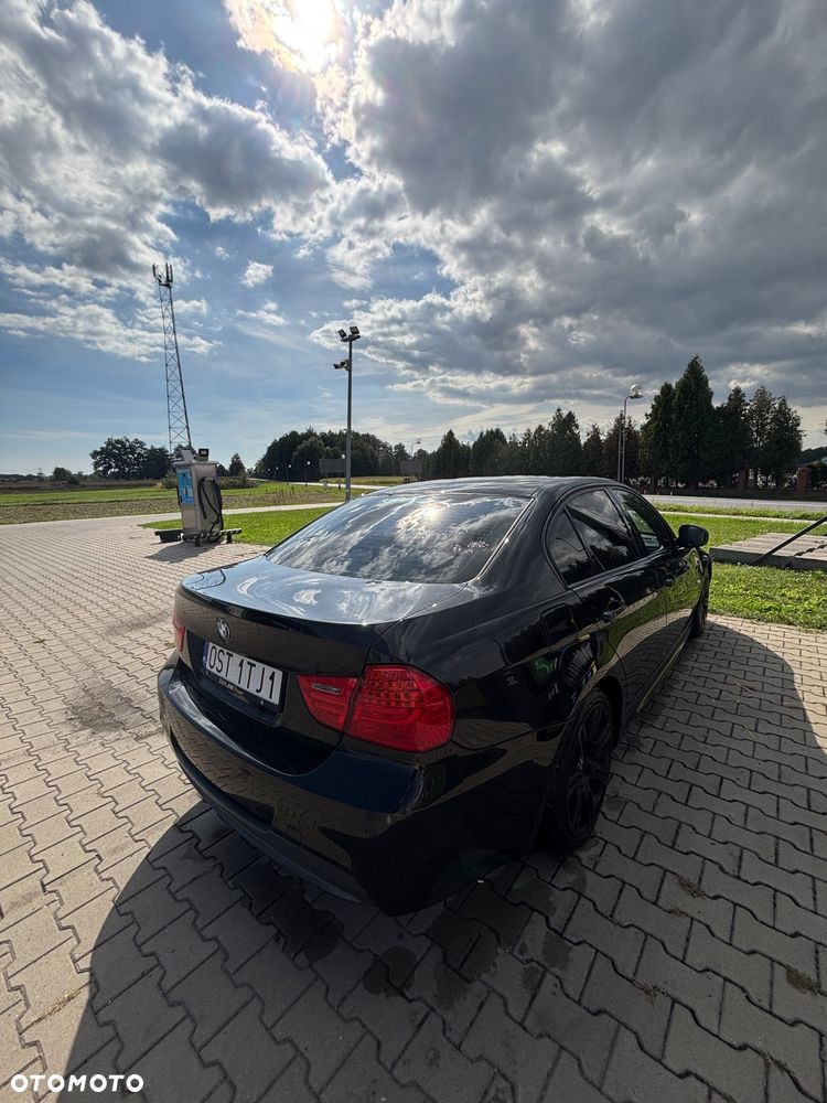 BMW Seria 3 318i - 14