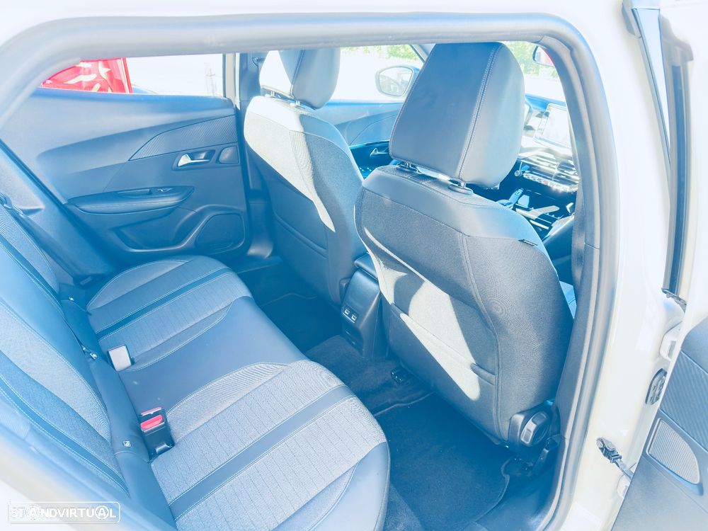 Peugeot 2008 1.2 PureTech Allure Pack - 6