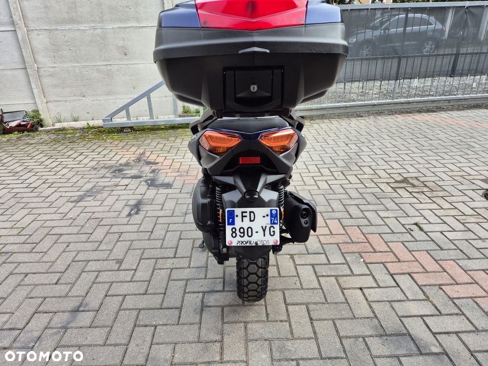 Yamaha X-max - 8