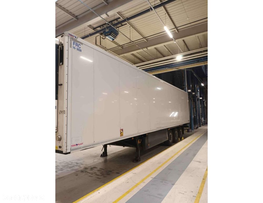 Schmitz Cargobull SKO FP 60 ThermoKing SLXi 300 - 4