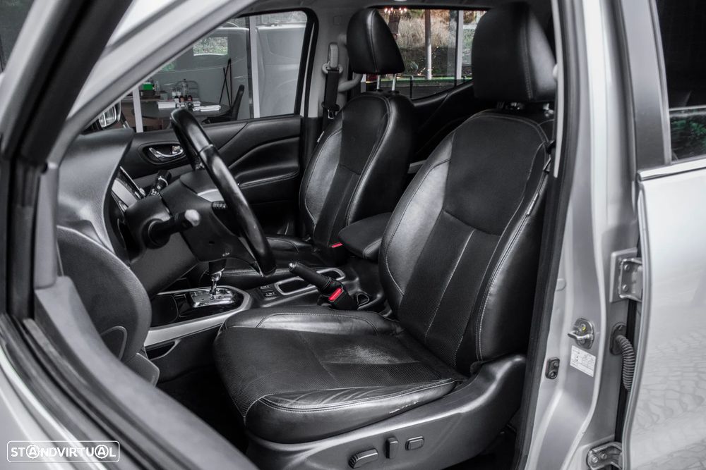 Nissan Navara 2.3 dCi CD 4WD Tekna Auto - 31