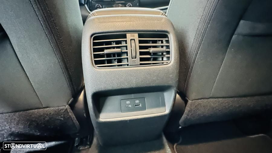 Nissan Qashqai 1.3 DIG-T N-Connecta LED Xtronic - 21