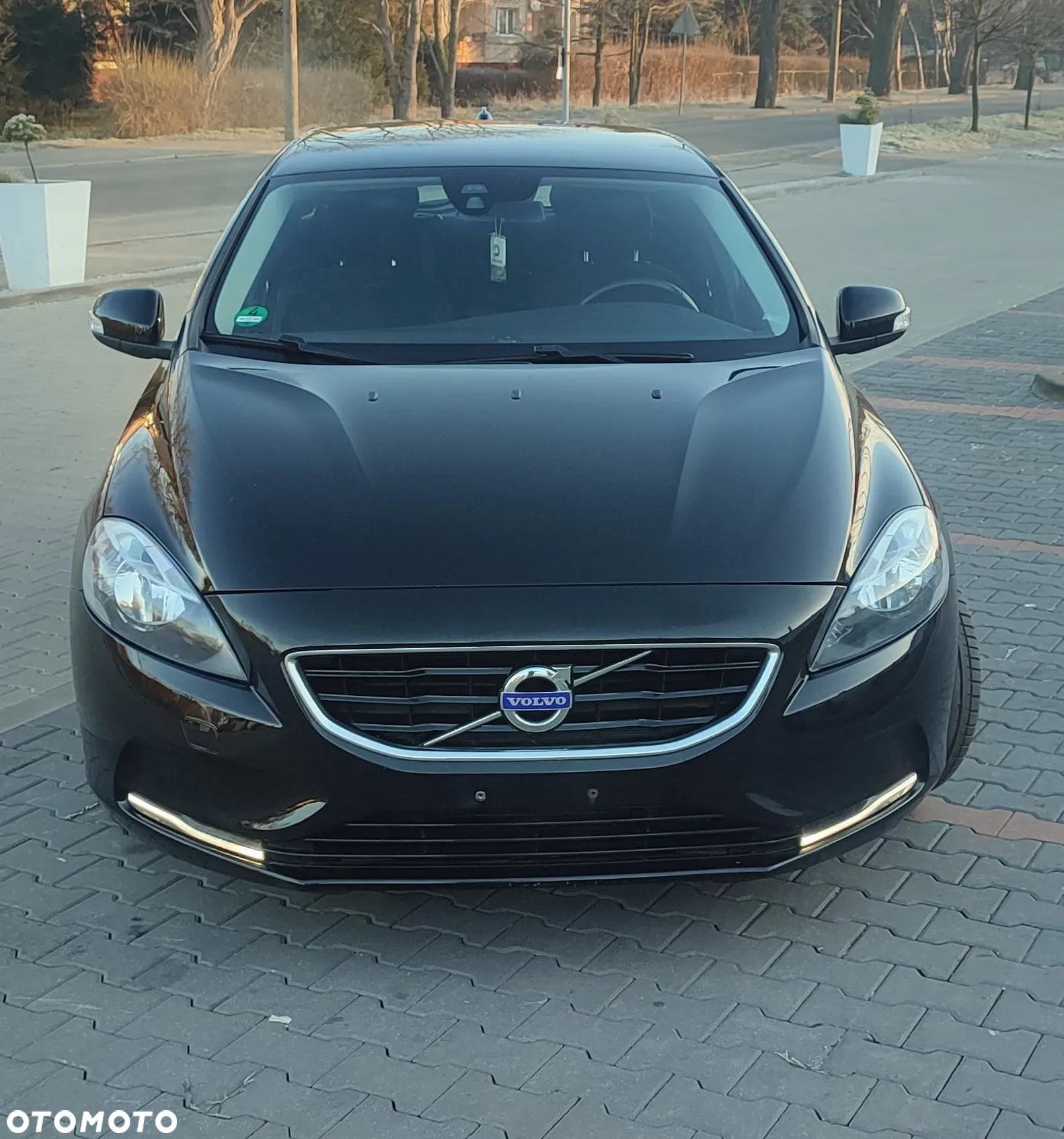 Volvo V40 D2 - 10