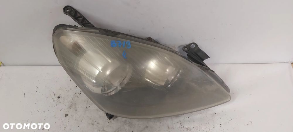 .  PRZOD PRZEDNIA LAMPA PRAWA OPEL ZAFIRA B - 2