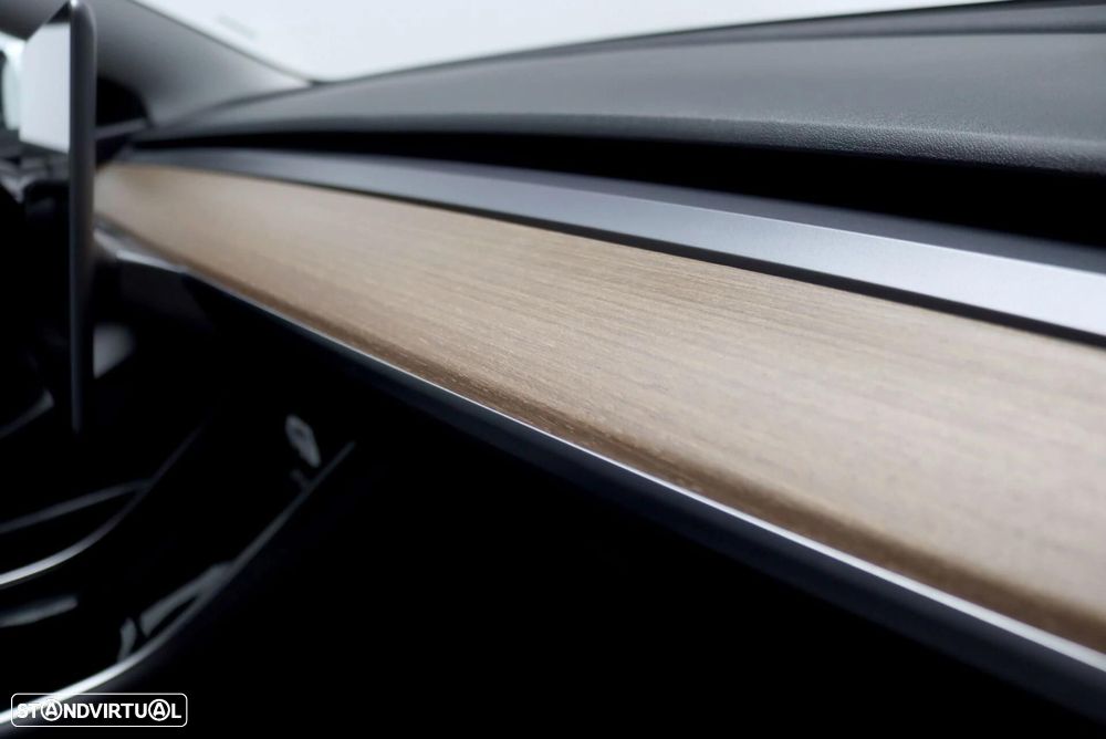 Tesla Model 3 Long-Range Dual Motor AWD - 23