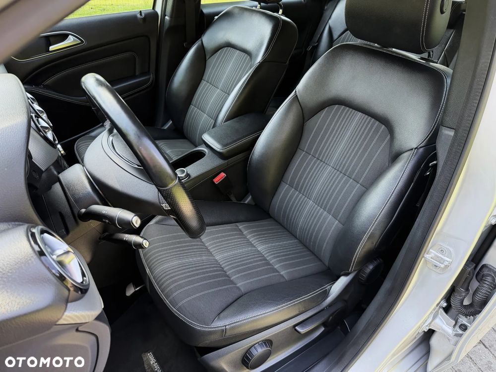 Mercedes-Benz Klasa B 180 CDI (BlueEFFICIENCY) - 12