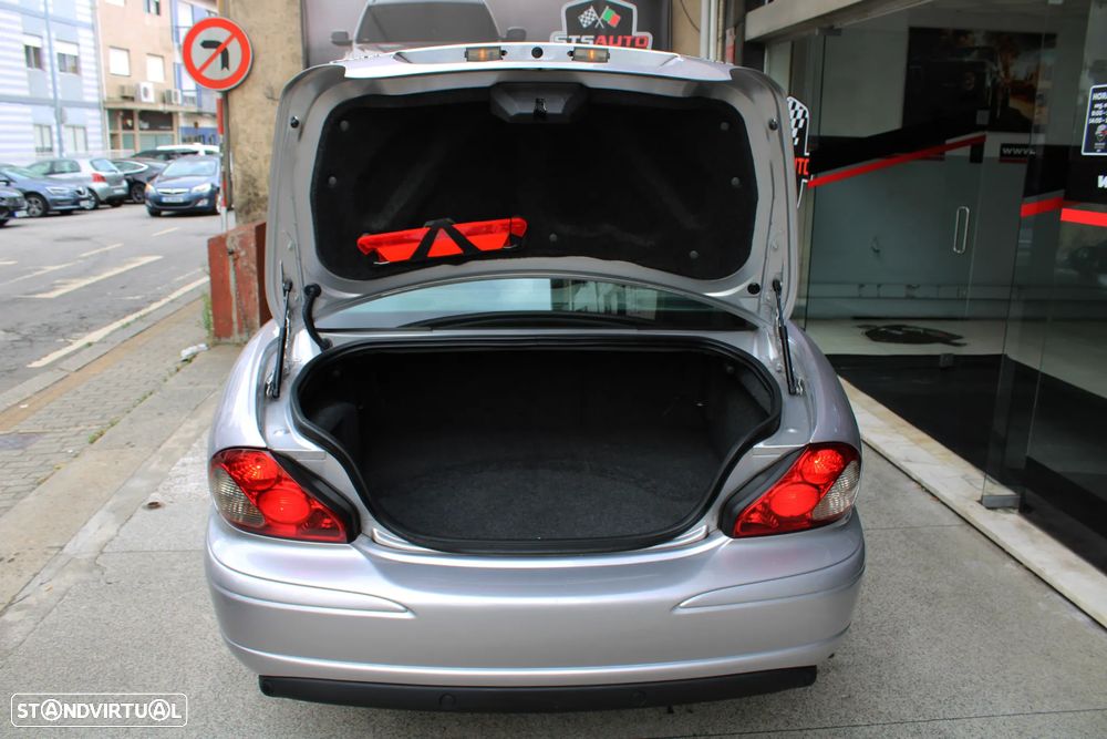 Jaguar X-Type 2.2 D Classic - 45