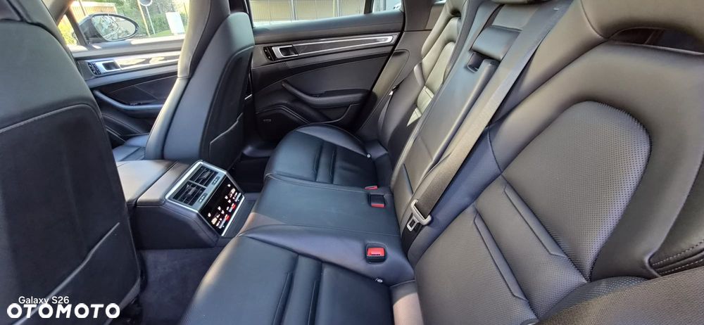 Porsche Panamera 4S - 12