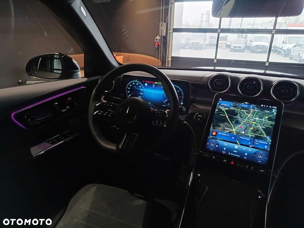 Mercedes-Benz GLC - 12