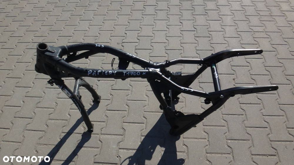 Triumph Thunderbird 1700 Rama Z Dokumentami - 1