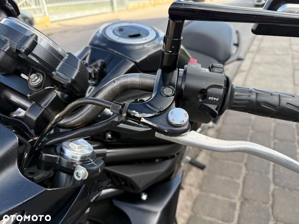 Kawasaki ER - 29