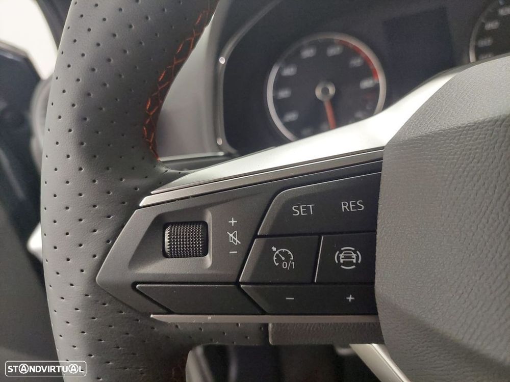 SEAT Arona 1.0 TSI FR - 19