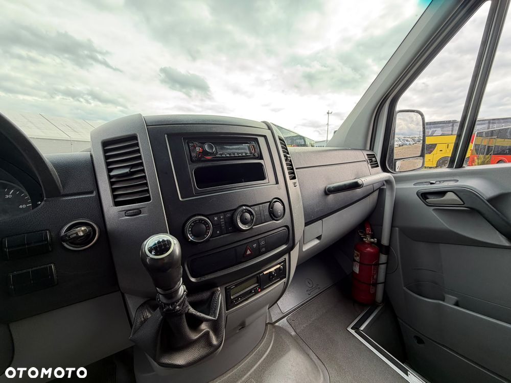 Mercedes-Benz Sprinter 516 - 20