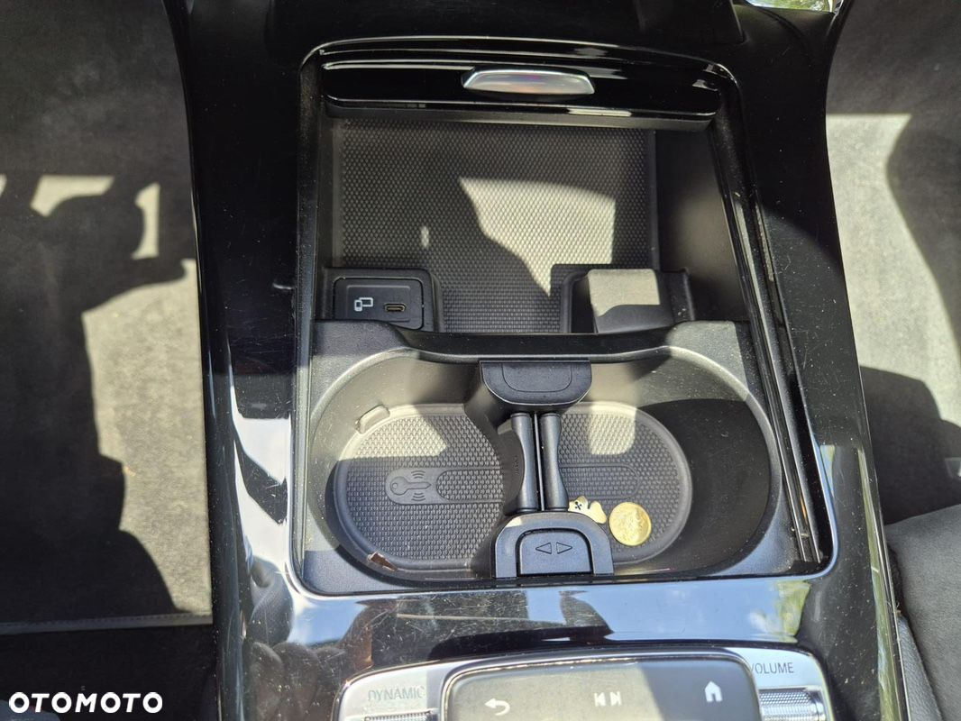 Mercedes-Benz CLA 250 4-Matic 7G-DCT - 22