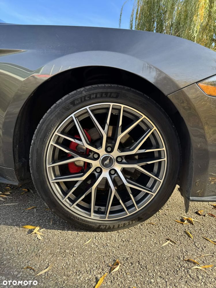 Ford Mustang 2.3 Eco Boost - 12