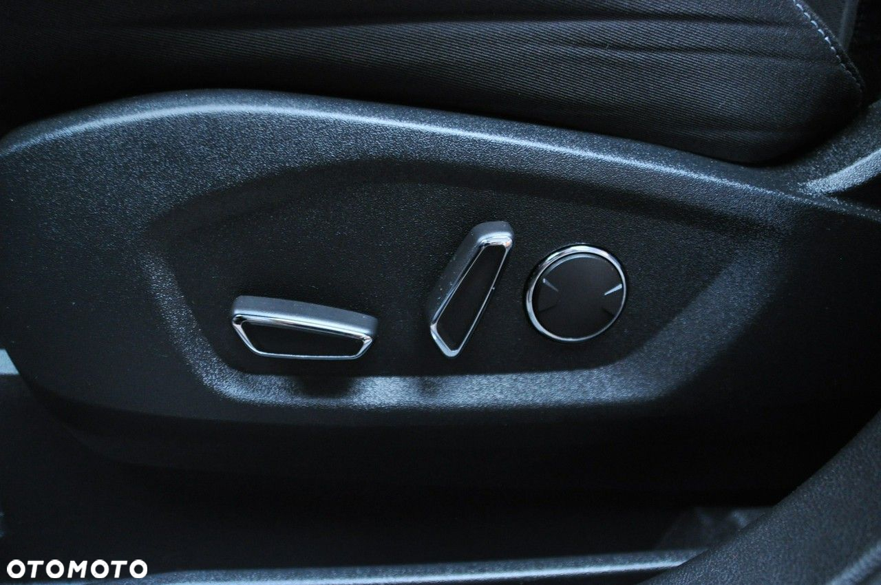 Ford S-Max 2.0 EcoBlue Titanium - 12