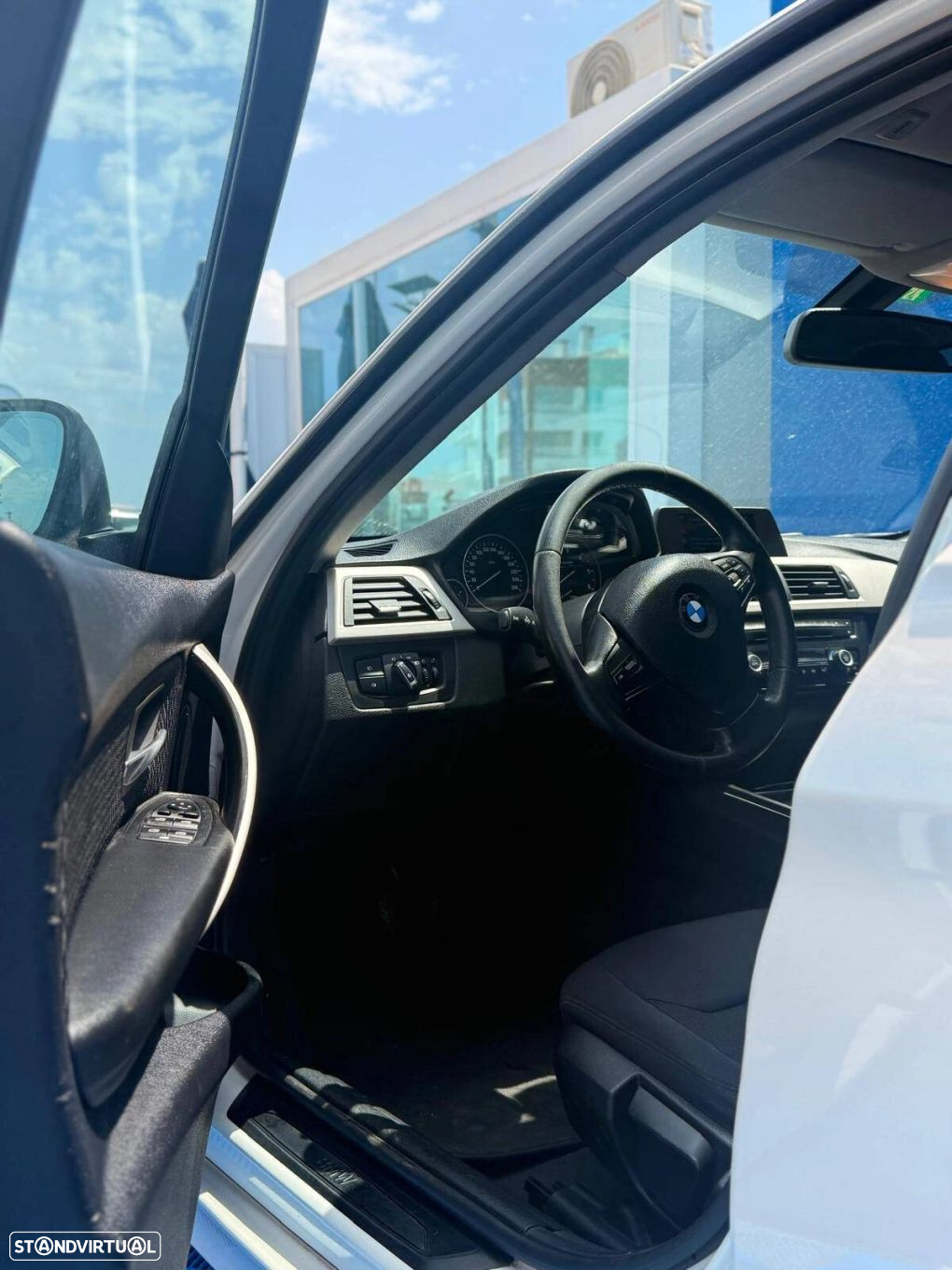 BMW 318 d Touring Auto - 5