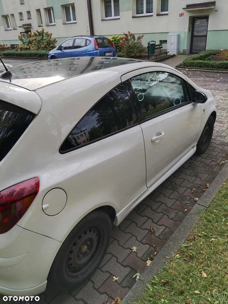 Opel Corsa 1.2 16V Limited Edition - 8