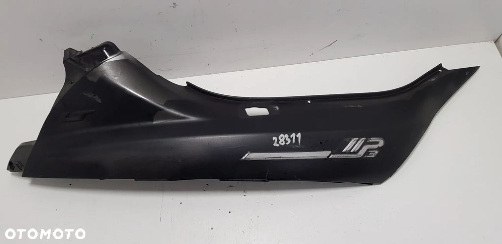 Piaggio MP3 250 Boczek Owiewka Ogon Prawy - 2
