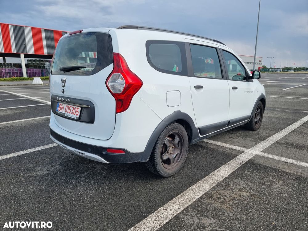 Dacia Lodgy TCe 130 GPF Stepway - 5