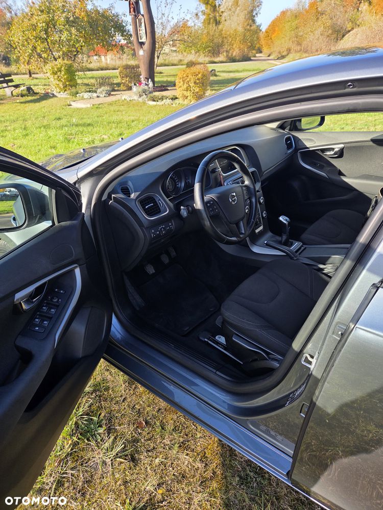 Volvo V40 D2 Kinetic - 6