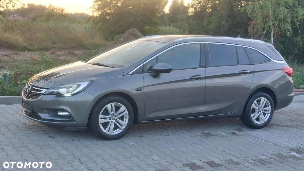 Opel Astra 1.6 D Start/Stop Sports Tourer Innovation - 17
