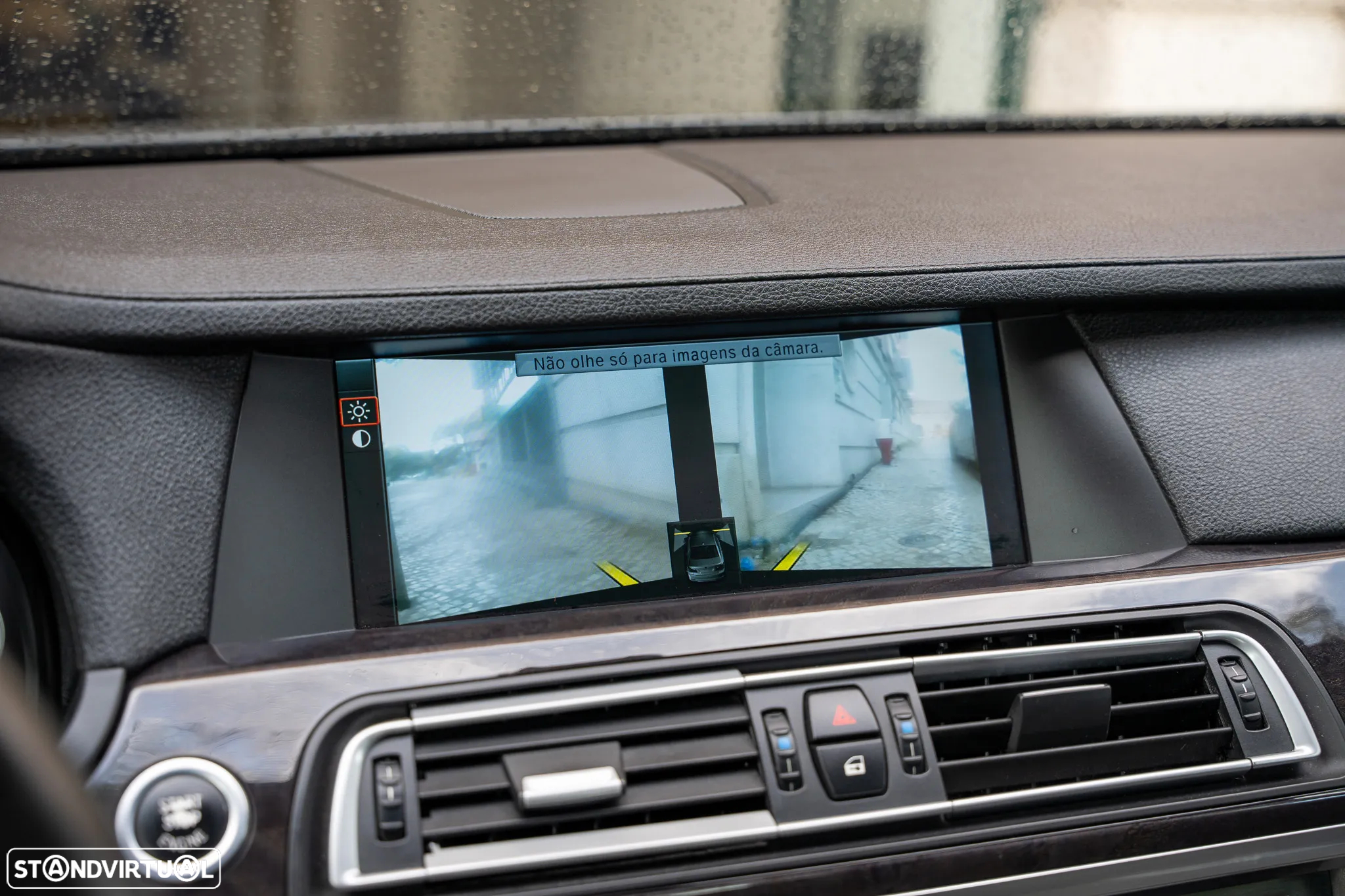 BMW 750 Li - 26