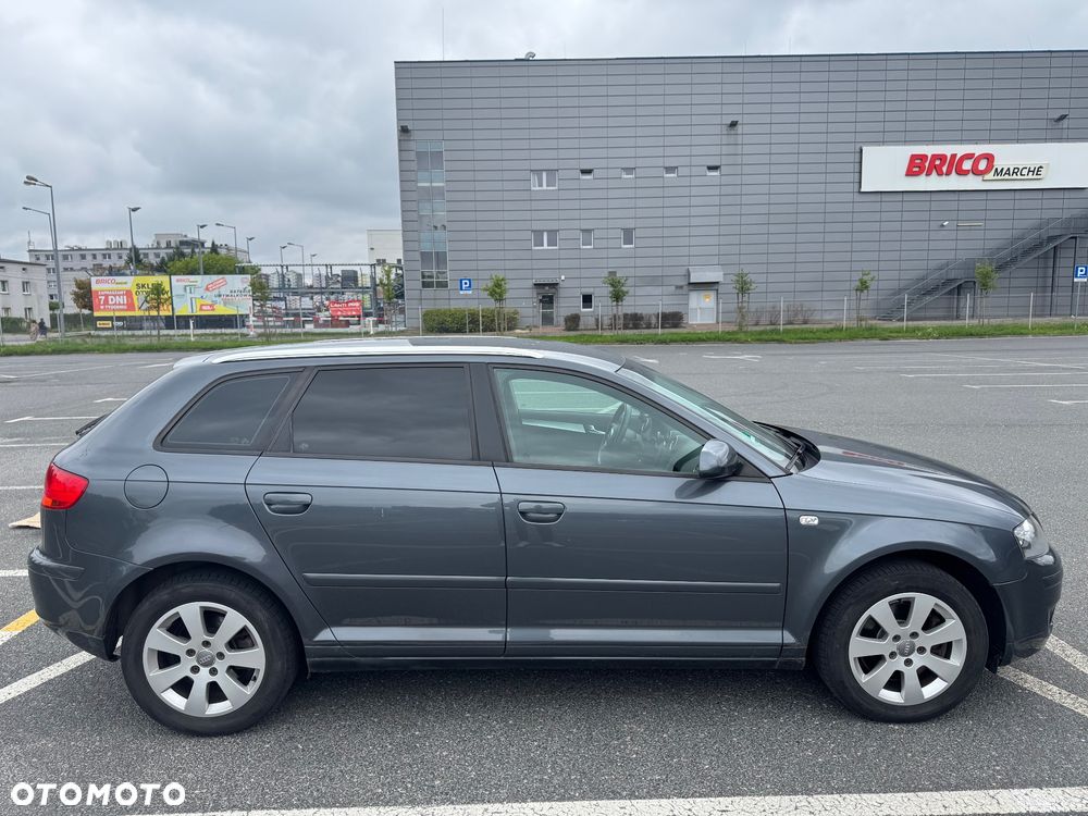 Audi A3 Sportback 2.0 TDI DPF quattro Ambition - 7