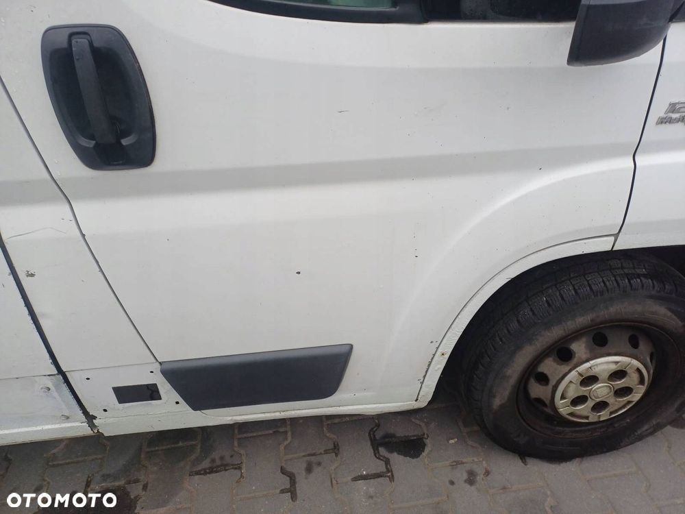 DRZWI KOMPLETNE PRAWY PRZÓD FIAT DUCATO III 210 - 2