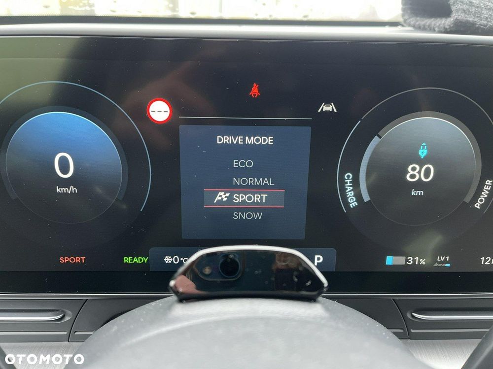 Hyundai Kona 64kWh Executive - 30