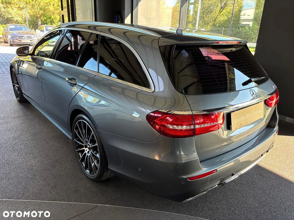 Mercedes-Benz Klasa E 220 d 4-Matic 9G-TRONIC - 6