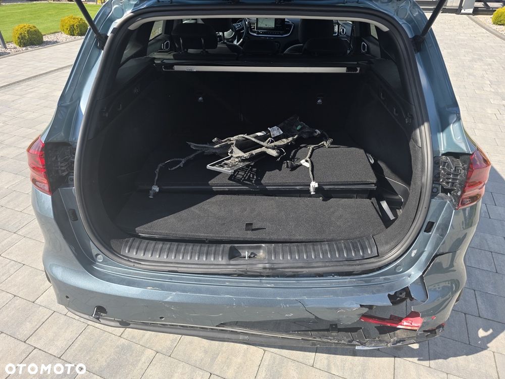 Kia Ceed - 13